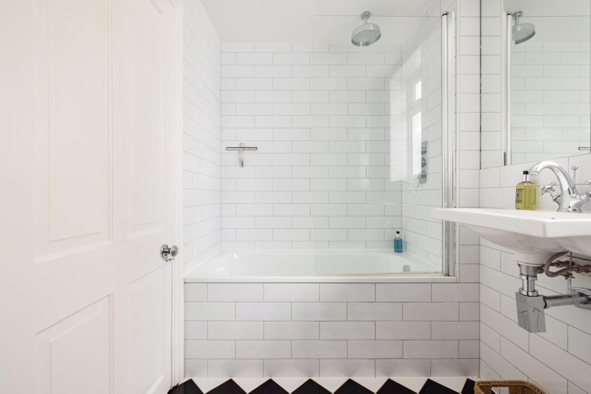 The Thames Embrace 3 Bedroom And Garden House In Battersea Appartamento