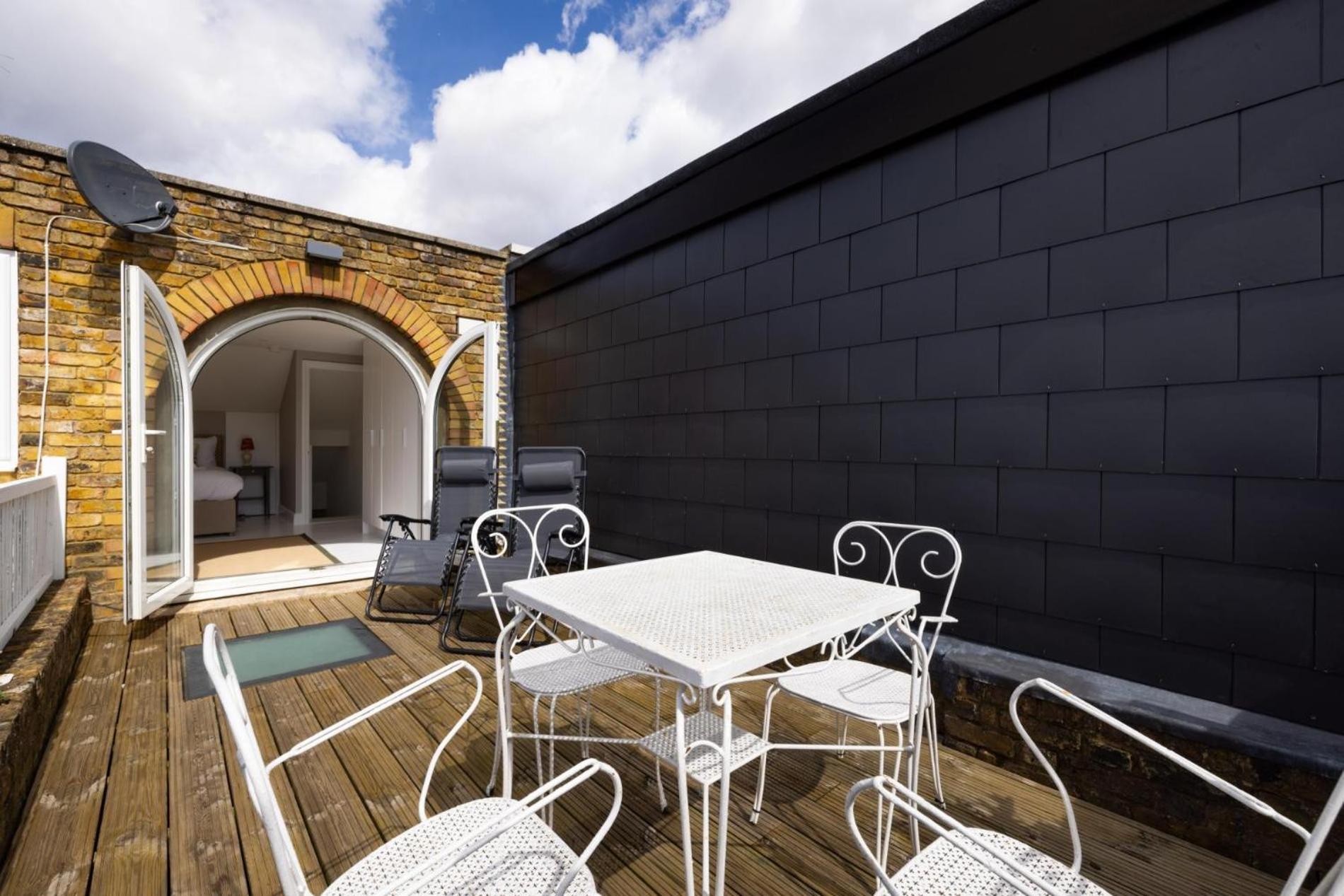 Appartamento The Thames Embrace 3 Bedroom And Garden House In Battersea Londra