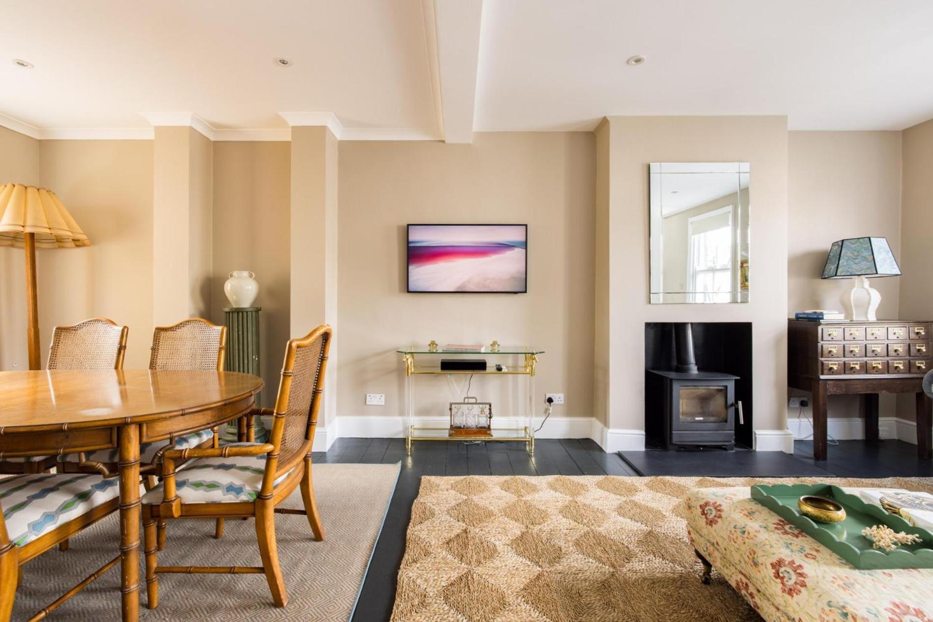 The Thames Embrace 3 Bedroom And Garden House In Battersea * Londra